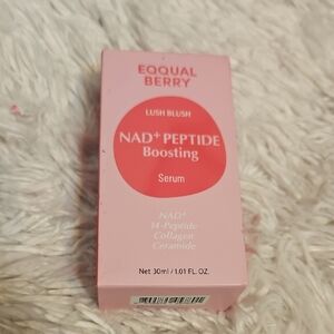Eqqual Berry NAD+ Peptide Boosting Serum sealed